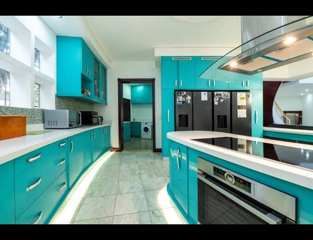 5 BEDROOM HOUSE FOR SALE IN OAKDENE